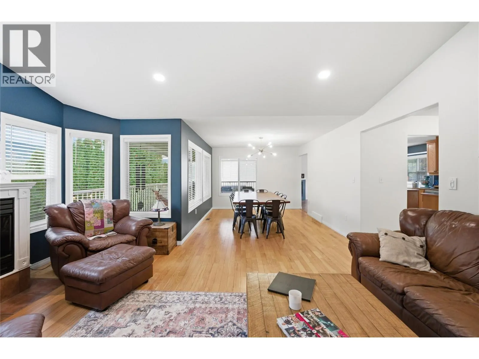 3395 Southridge Drive
