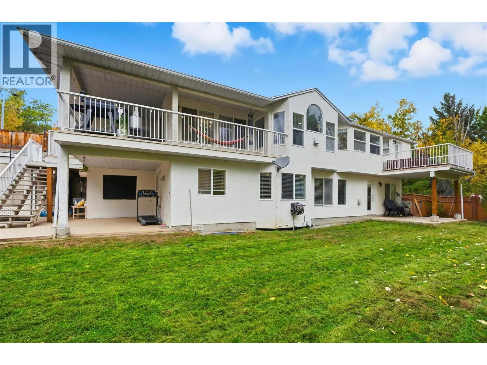 3395 Southridge Drive