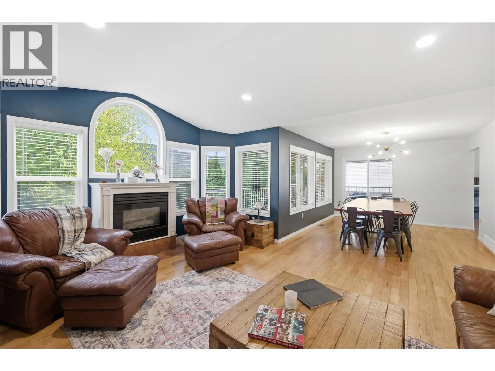3395 Southridge Drive