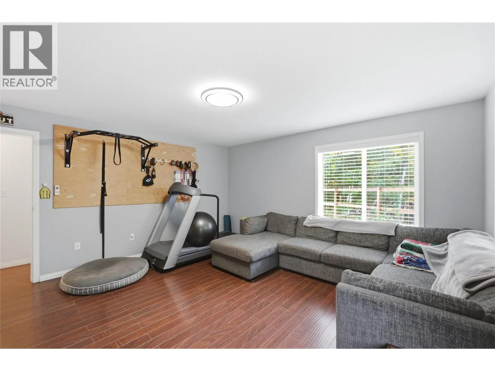 3395 Southridge Drive