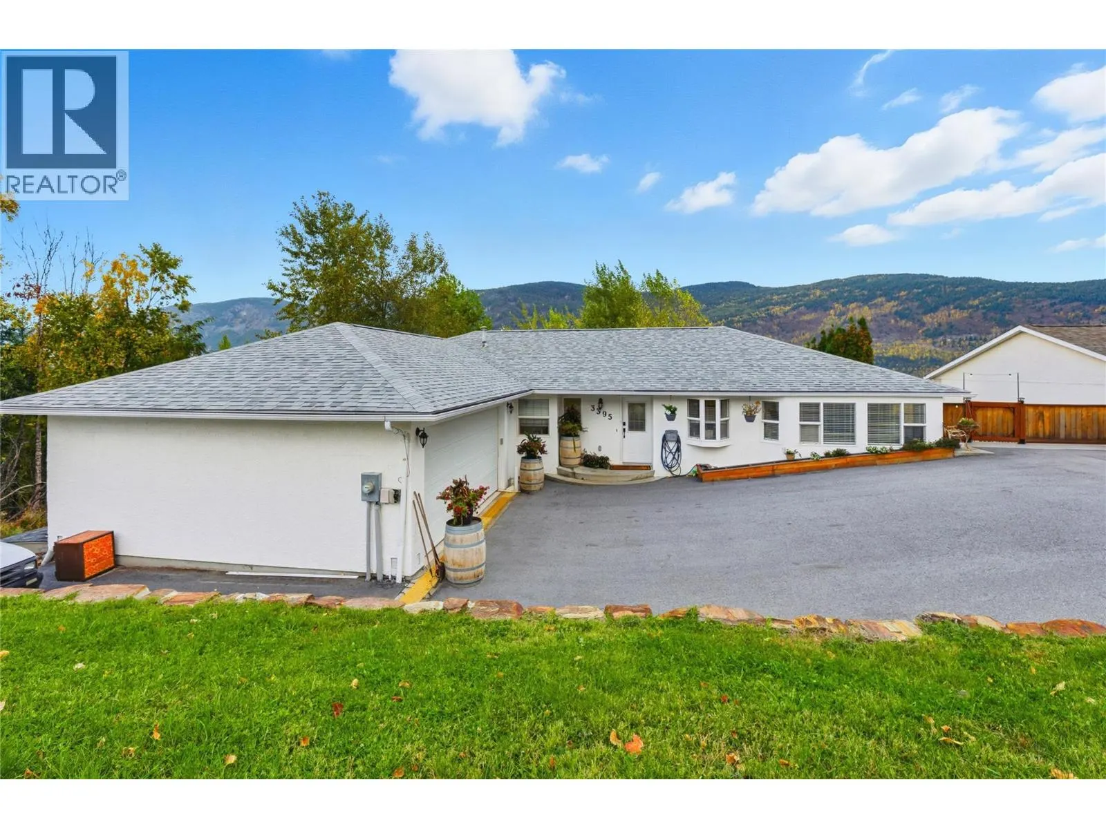 3395 Southridge Drive