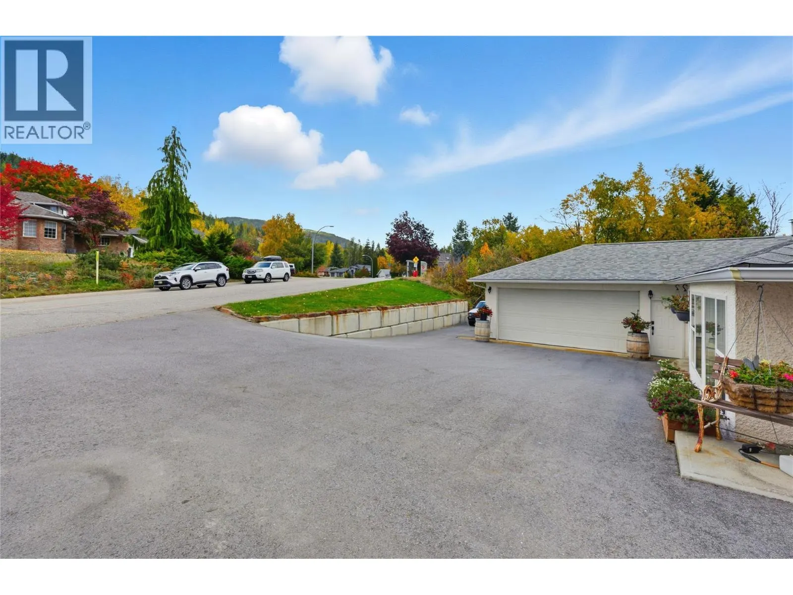 3395 Southridge Drive