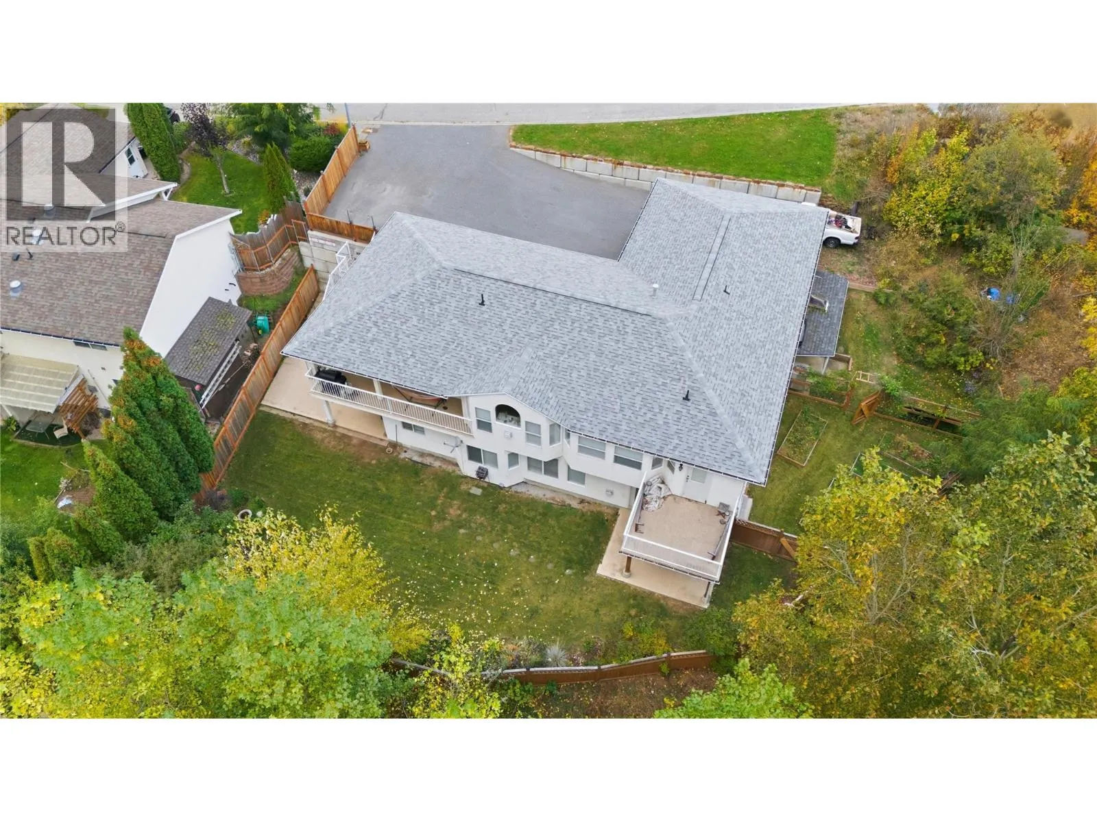 3395 Southridge Drive