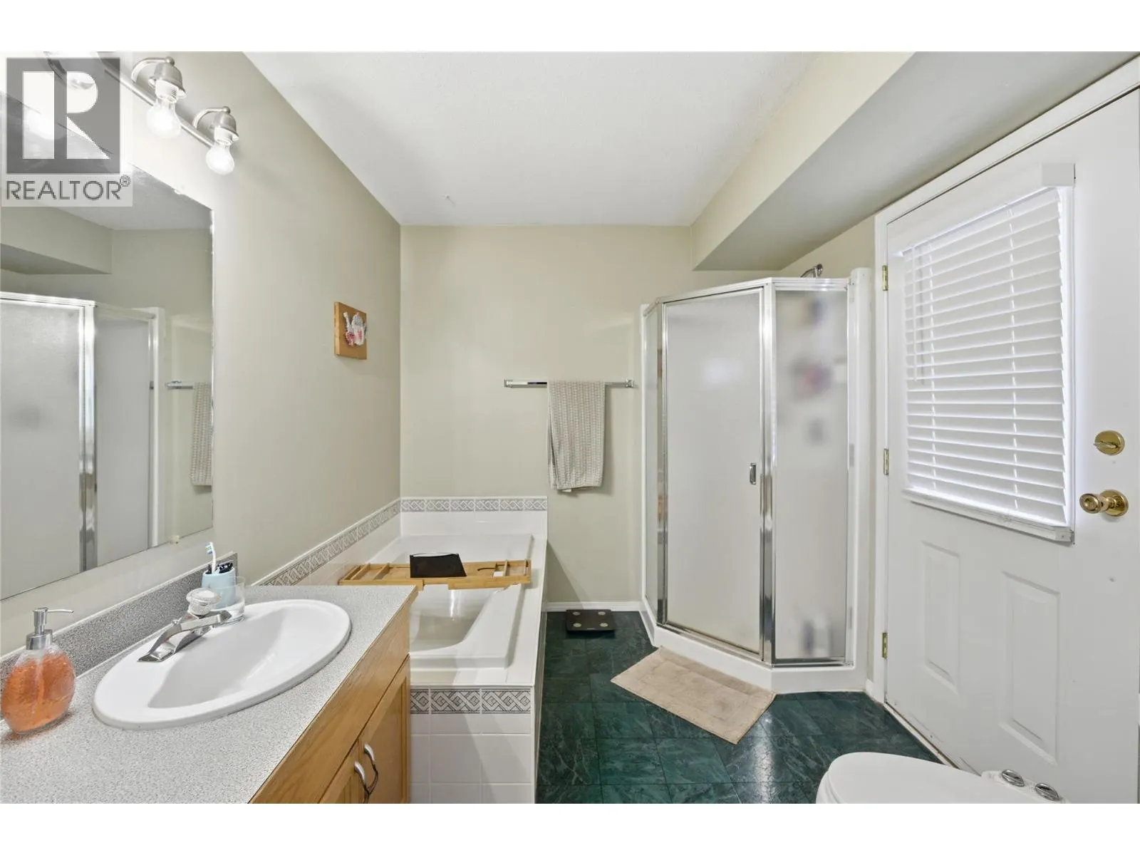 3395 Southridge Drive