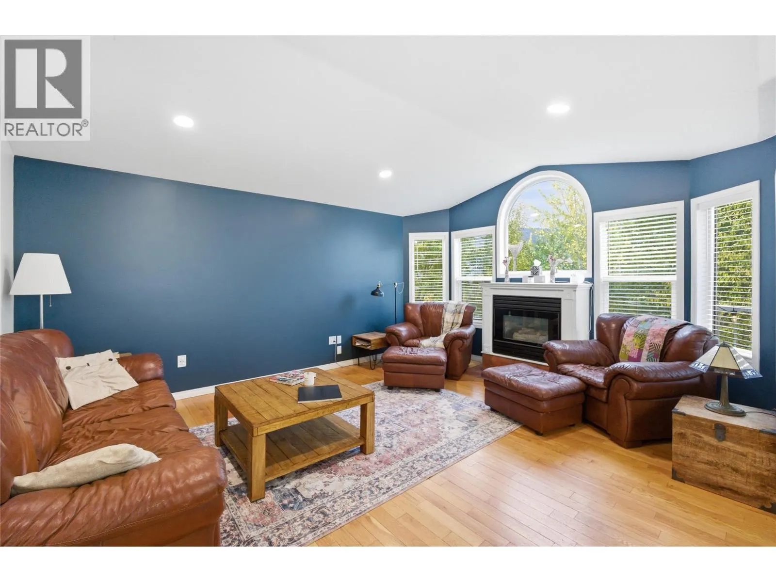 3395 Southridge Drive