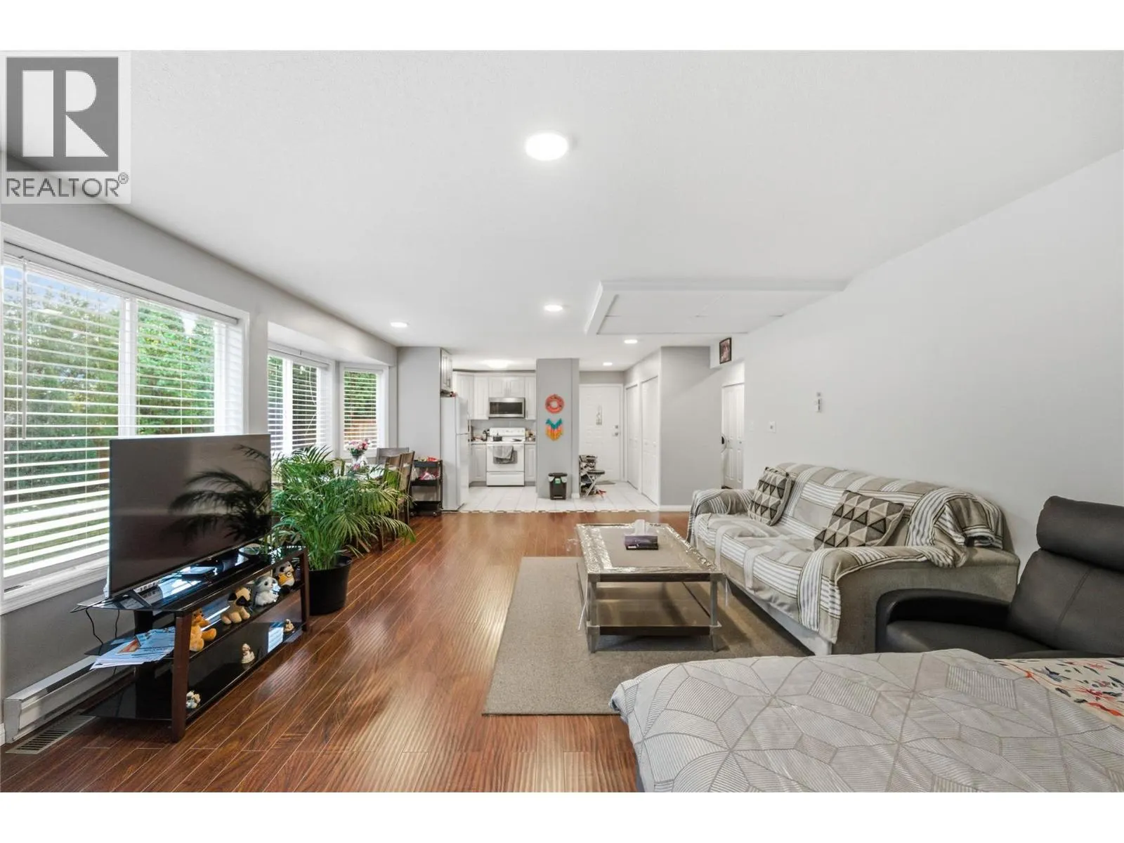 3395 Southridge Drive