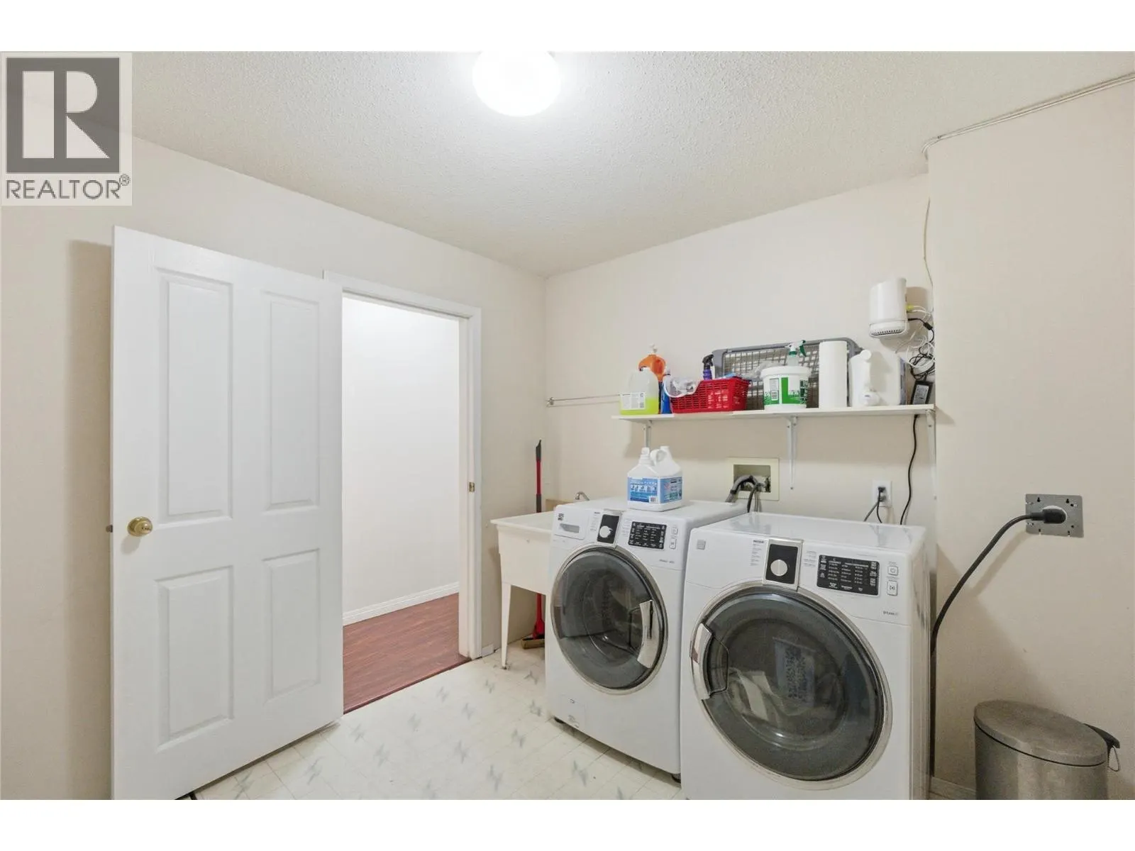 3395 Southridge Drive