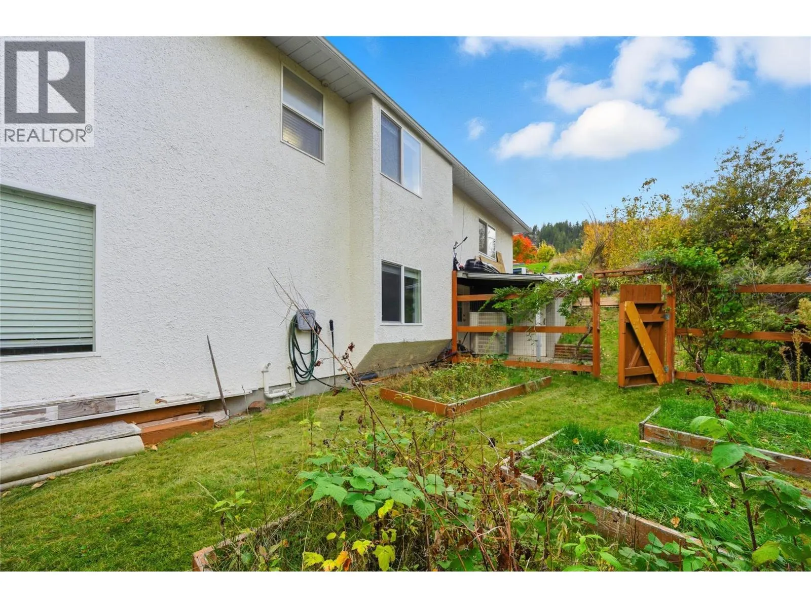3395 Southridge Drive