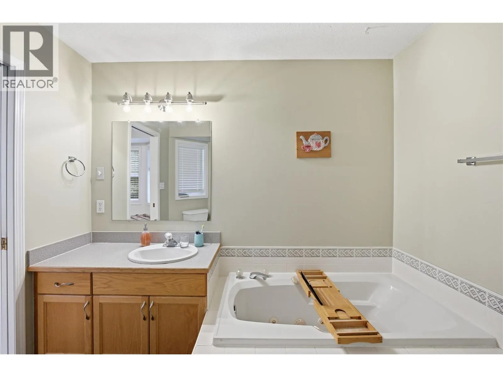 3395 Southridge Drive