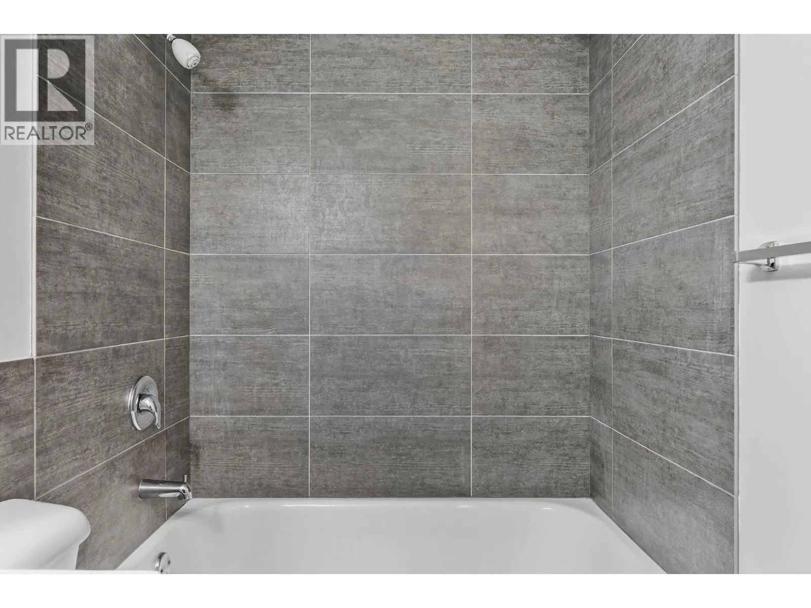 3854 Gordon Drive Unit# 174