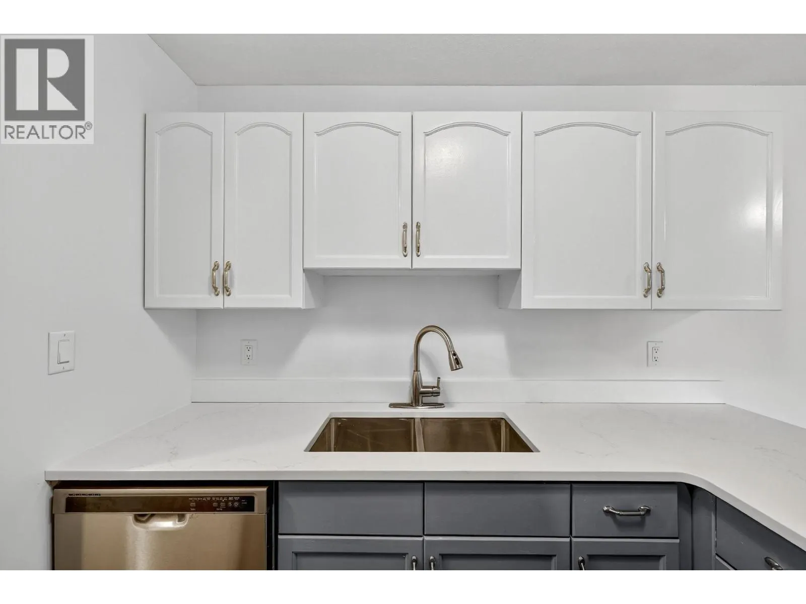 3854 Gordon Drive Unit# 174
