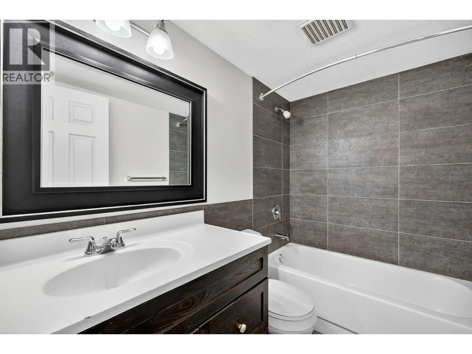 3854 Gordon Drive Unit# 174