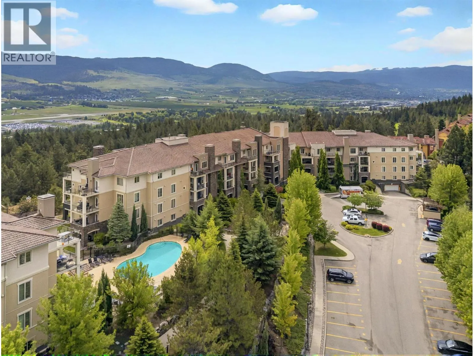 1873 Country Club Drive Unit# 2206