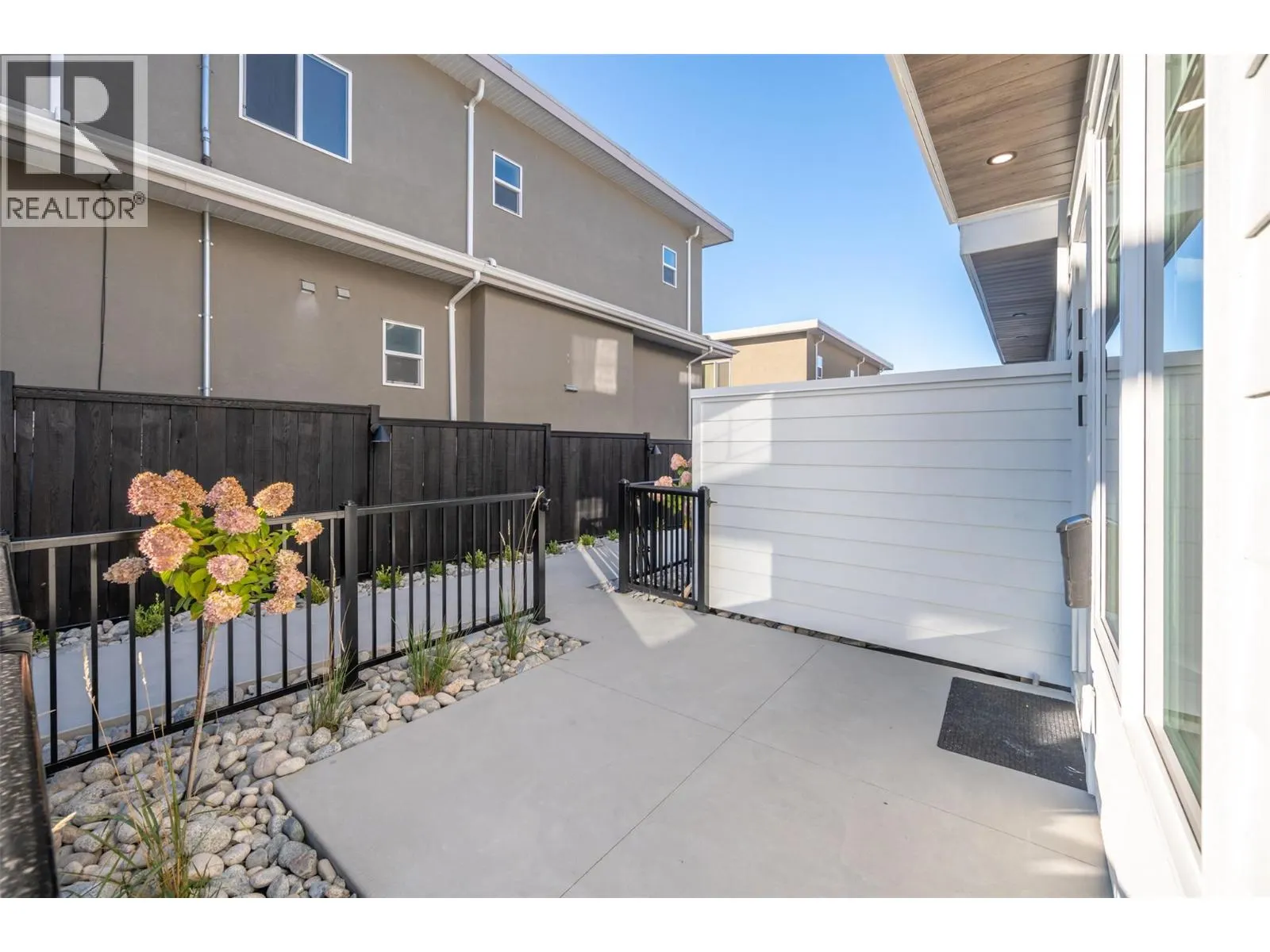 795 Ontario Street Unit# 102