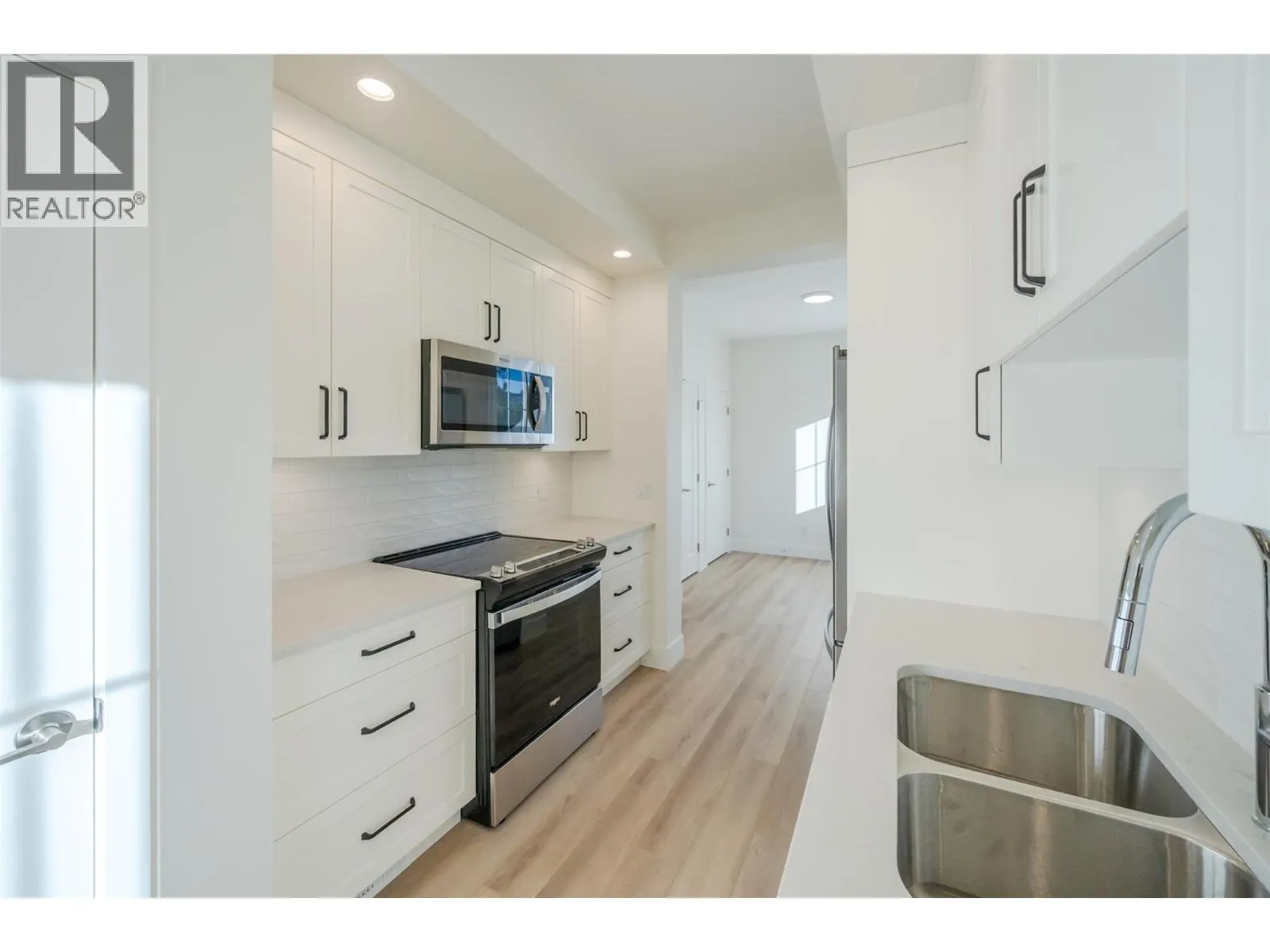 795 Ontario Street Unit# 102