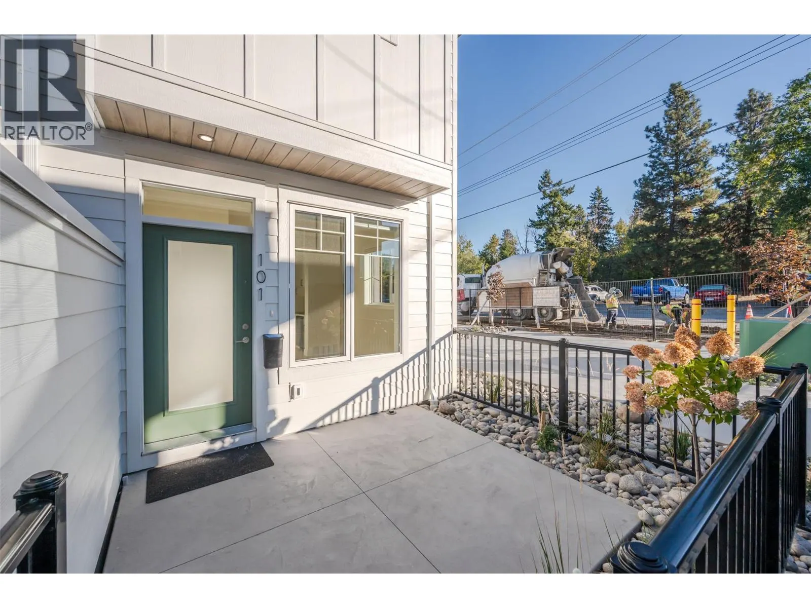 795 Ontario Street Unit# 102