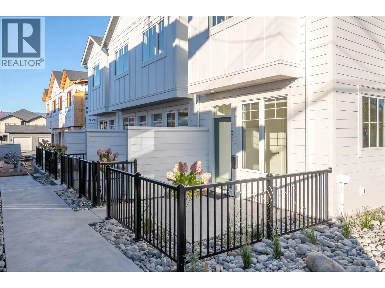795 Ontario Street Unit# 102