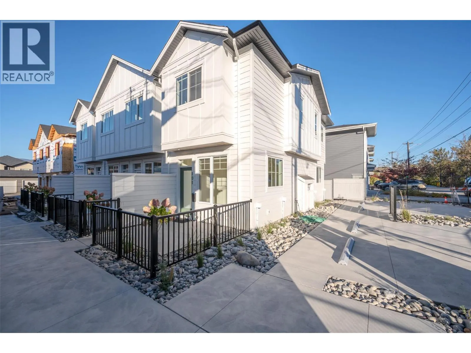 795 Ontario Street Unit# 102