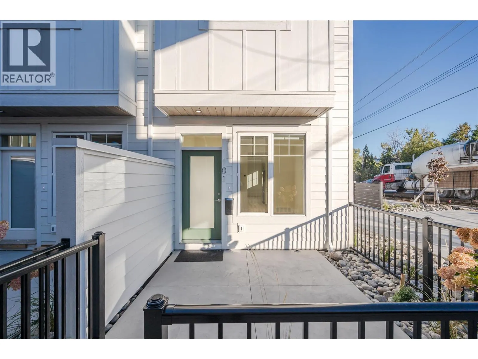 795 Ontario Street Unit# 102