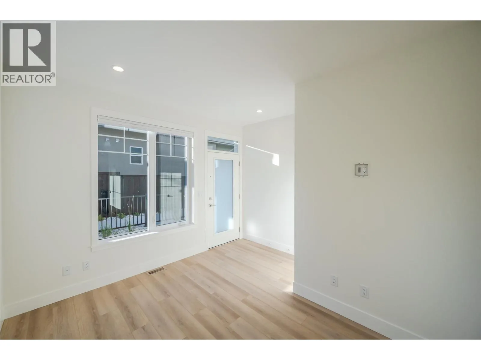 795 Ontario Street Unit# 102