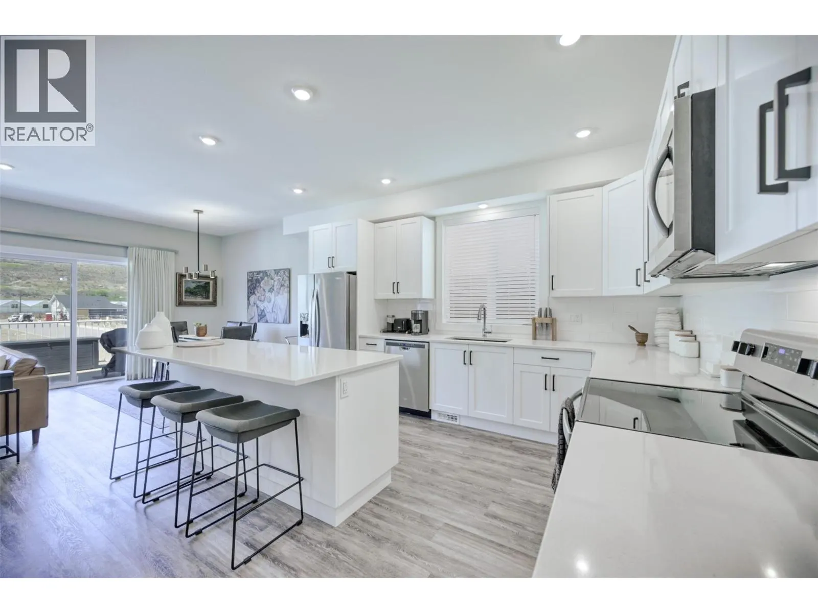 7012 WREN Drive