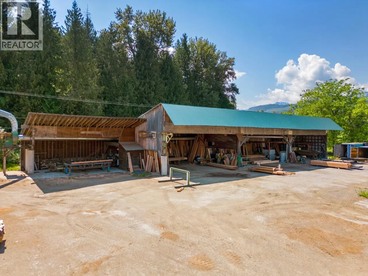209 LARDEAU RIVER Road