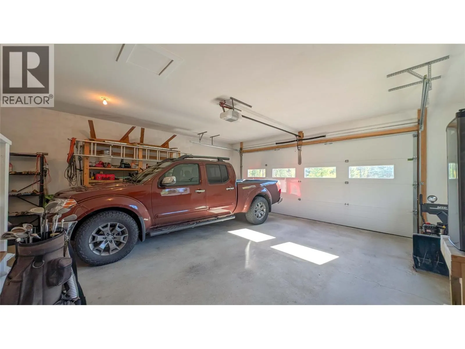 2101 MAWER Road