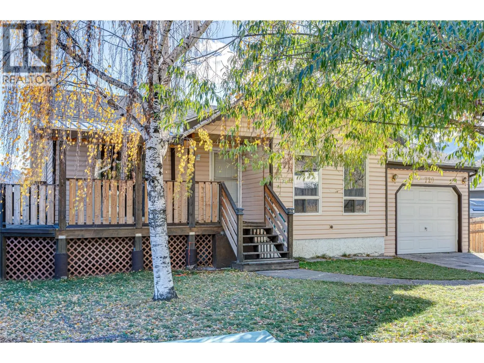 720 BALMER Crescent