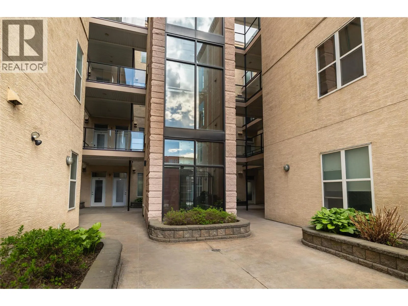 1327 St Paul Street Unit# 408
