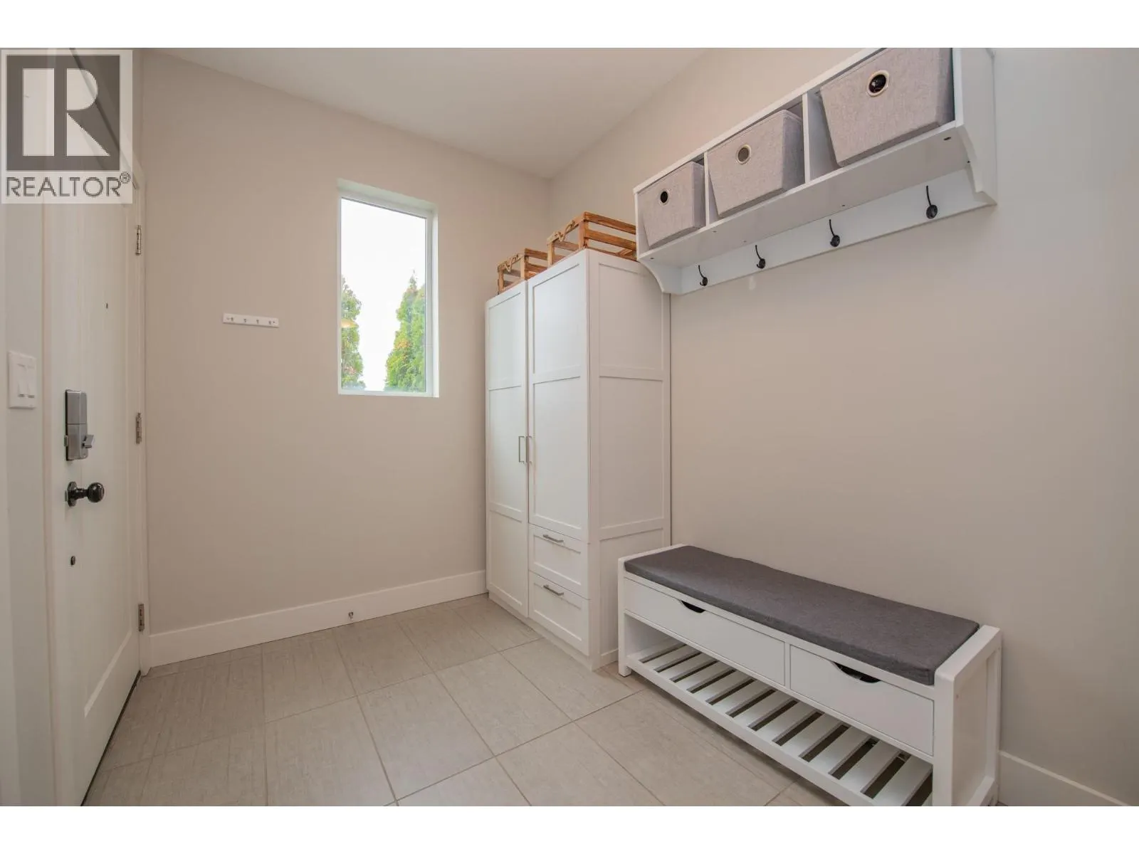 900 Mt. Ida Drive Unit# 23