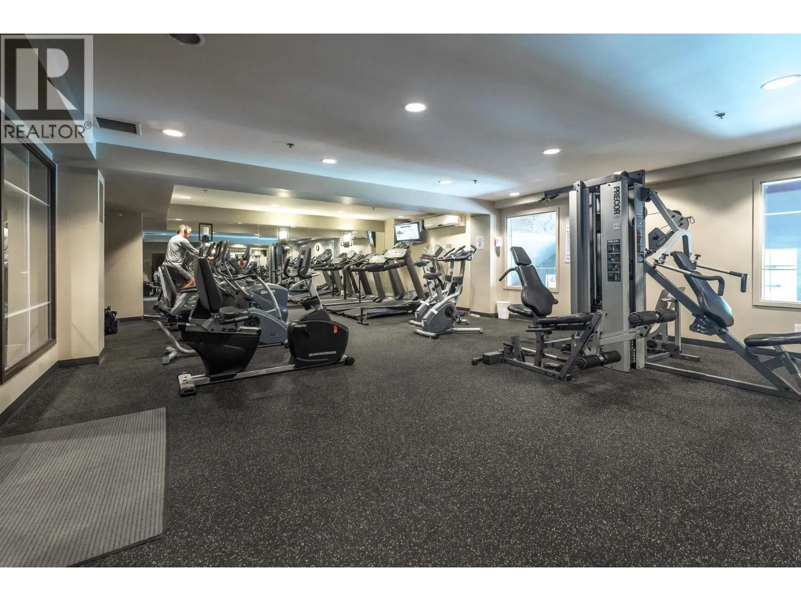1083 Sunset Drive Unit# 312