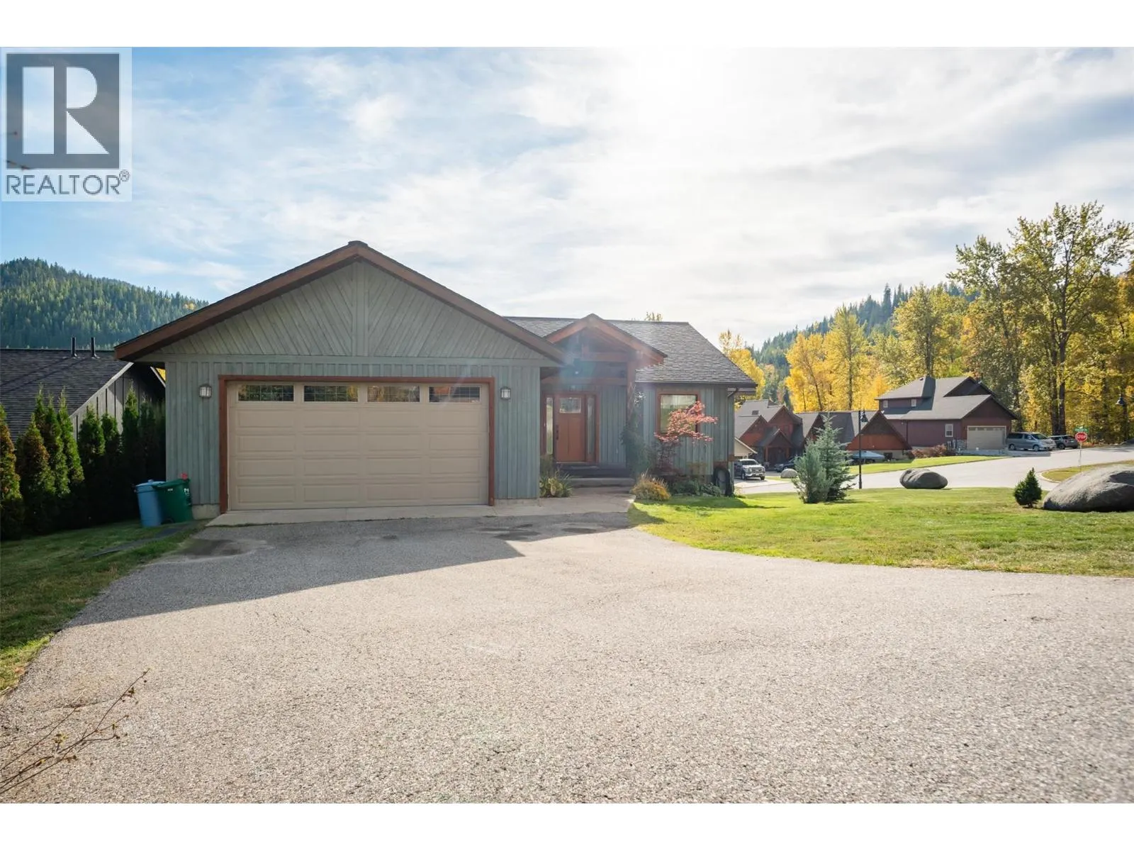904 Redstone Drive