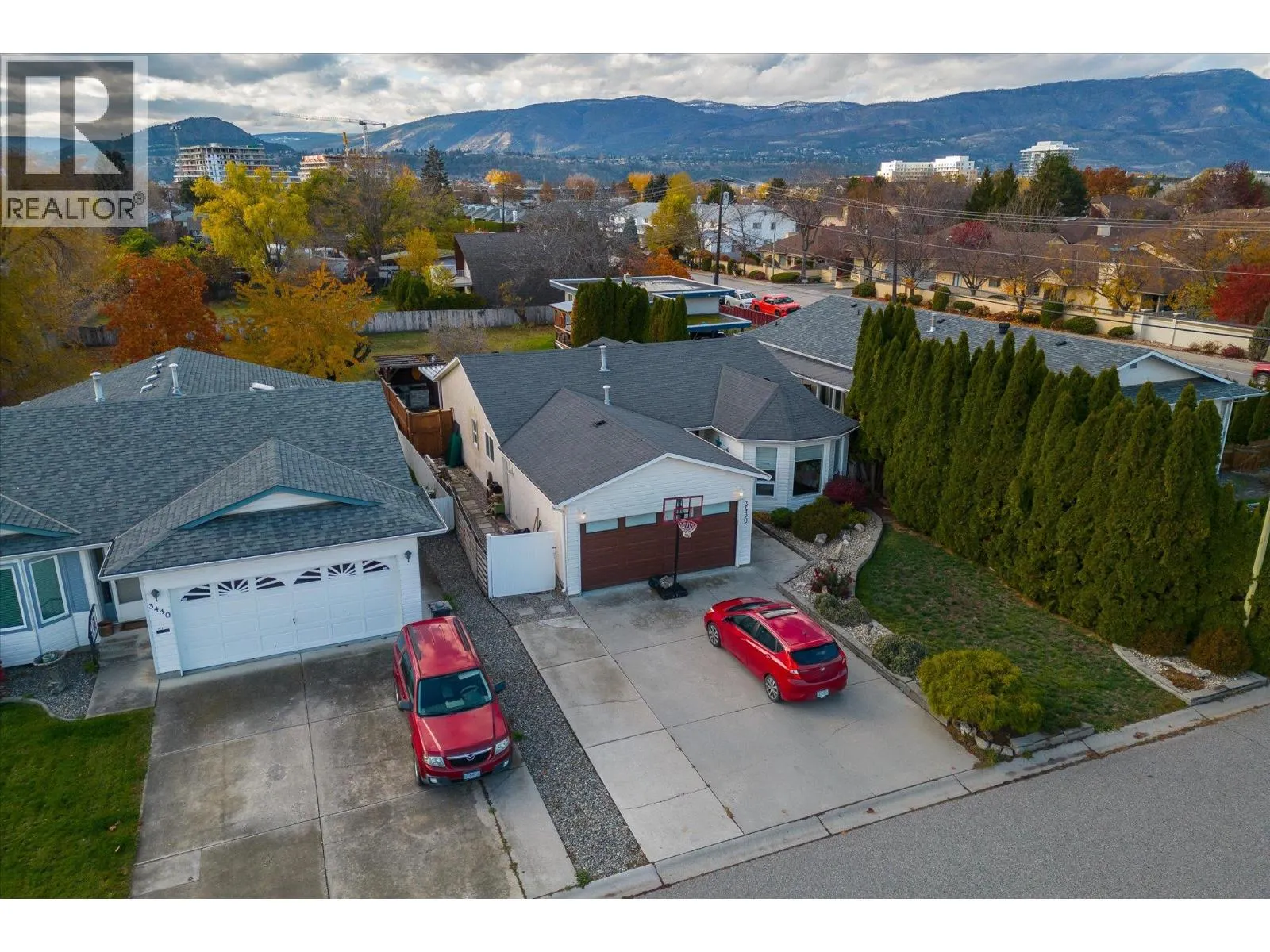3430 Silverberry Road