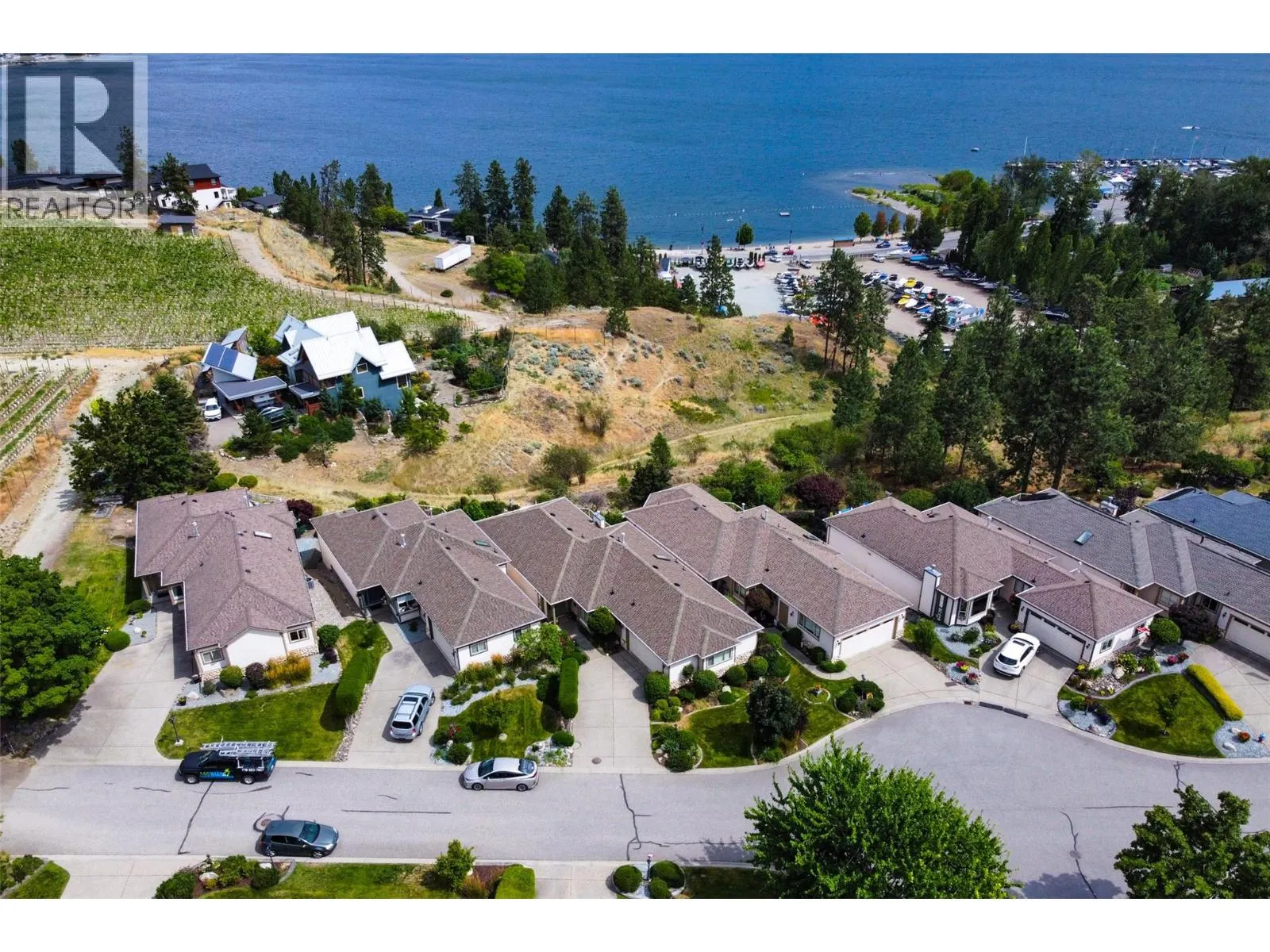 4074 Gellatly Road Unit# 221