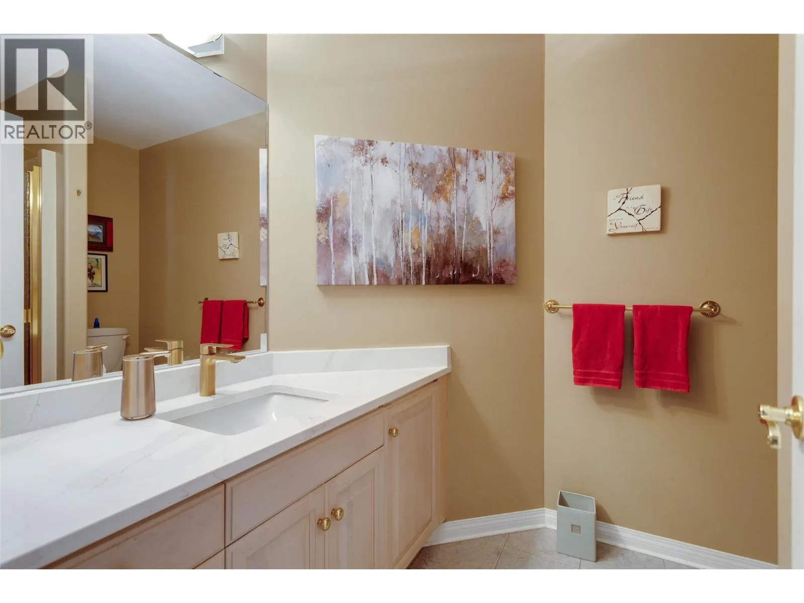 4074 Gellatly Road Unit# 221