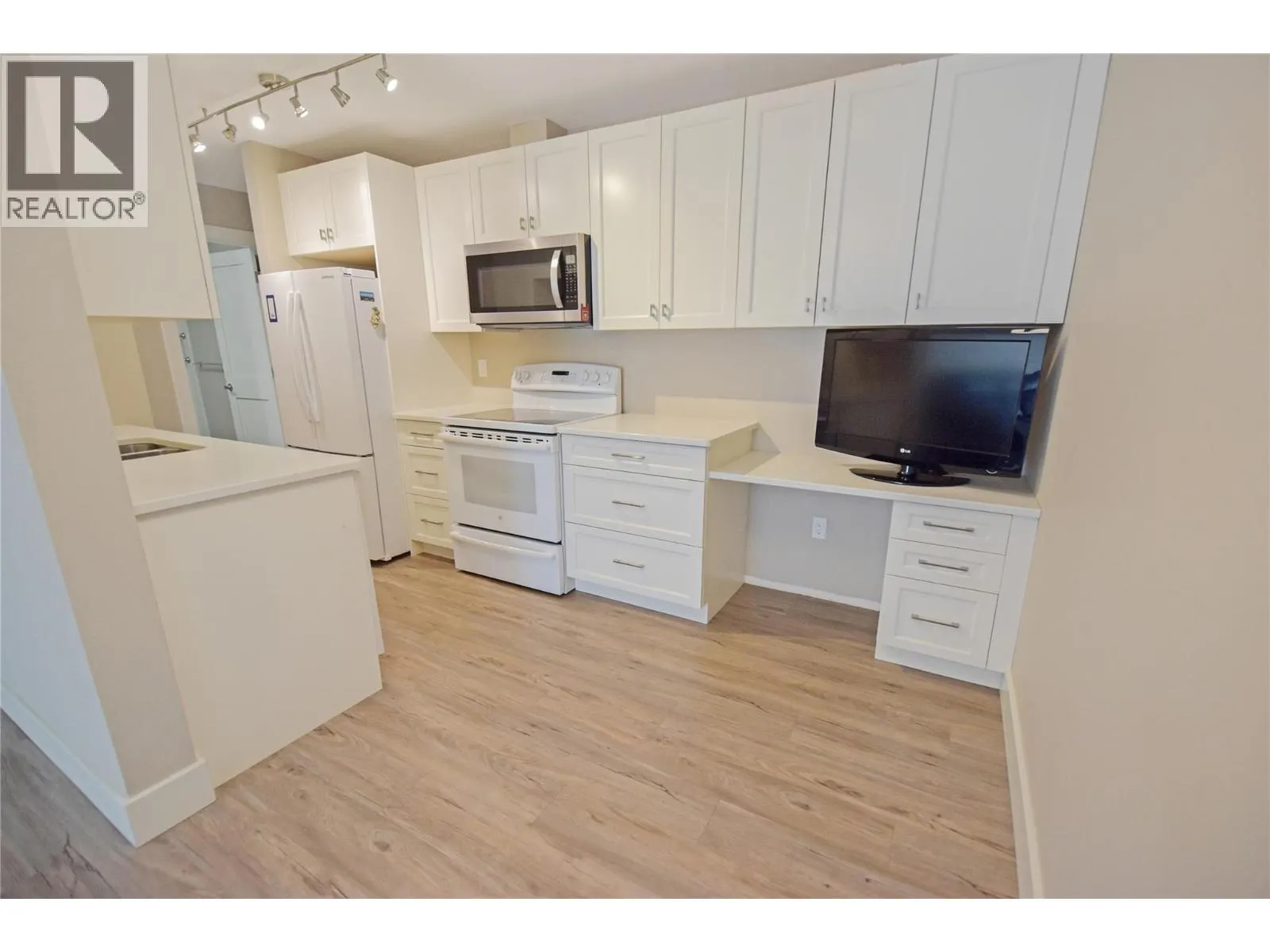 2011 2nd St N Unit# 307