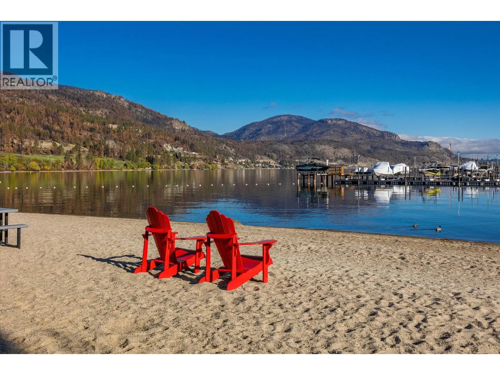 1675 HARBOUR VIEW Crescent