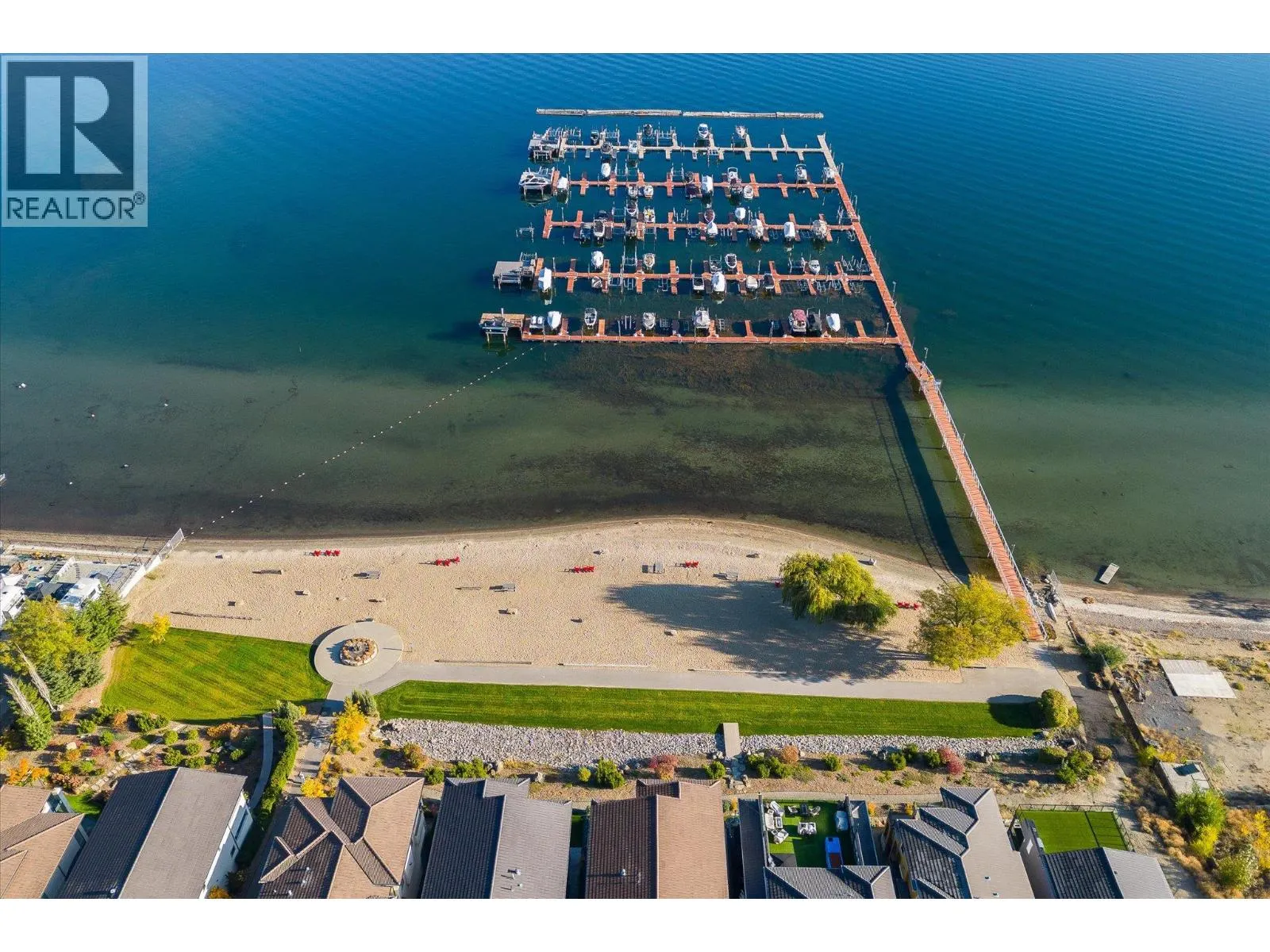 1675 HARBOUR VIEW Crescent