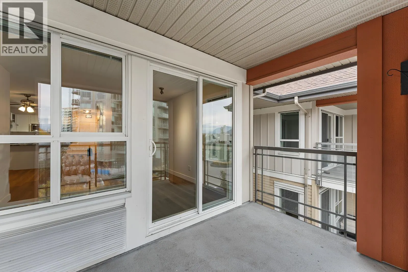 1099 Sunset Drive