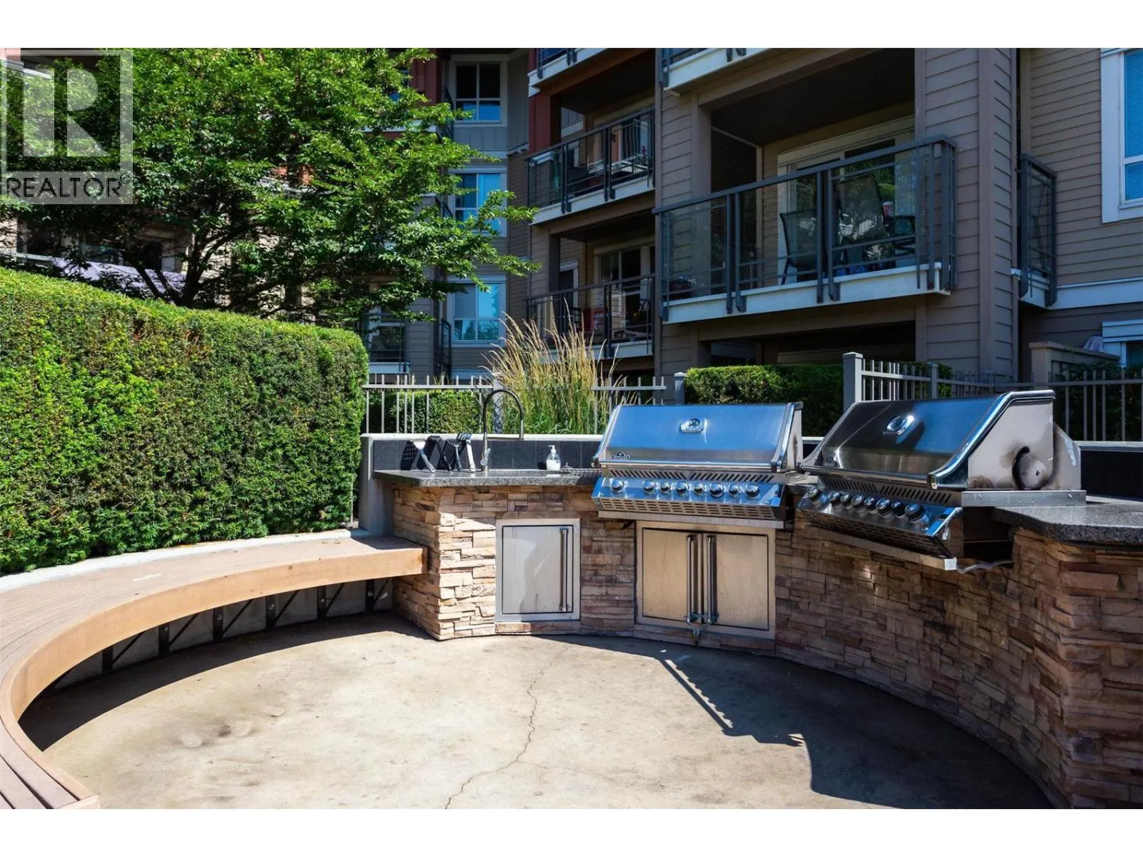 1099 Sunset Drive