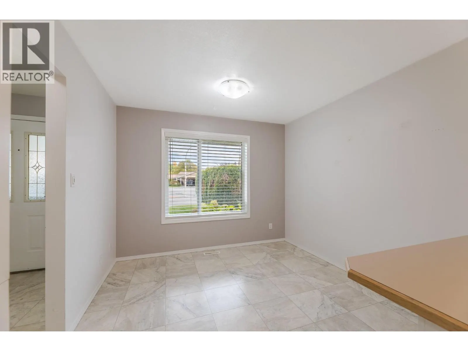 145 REDWING Place Unit# 7