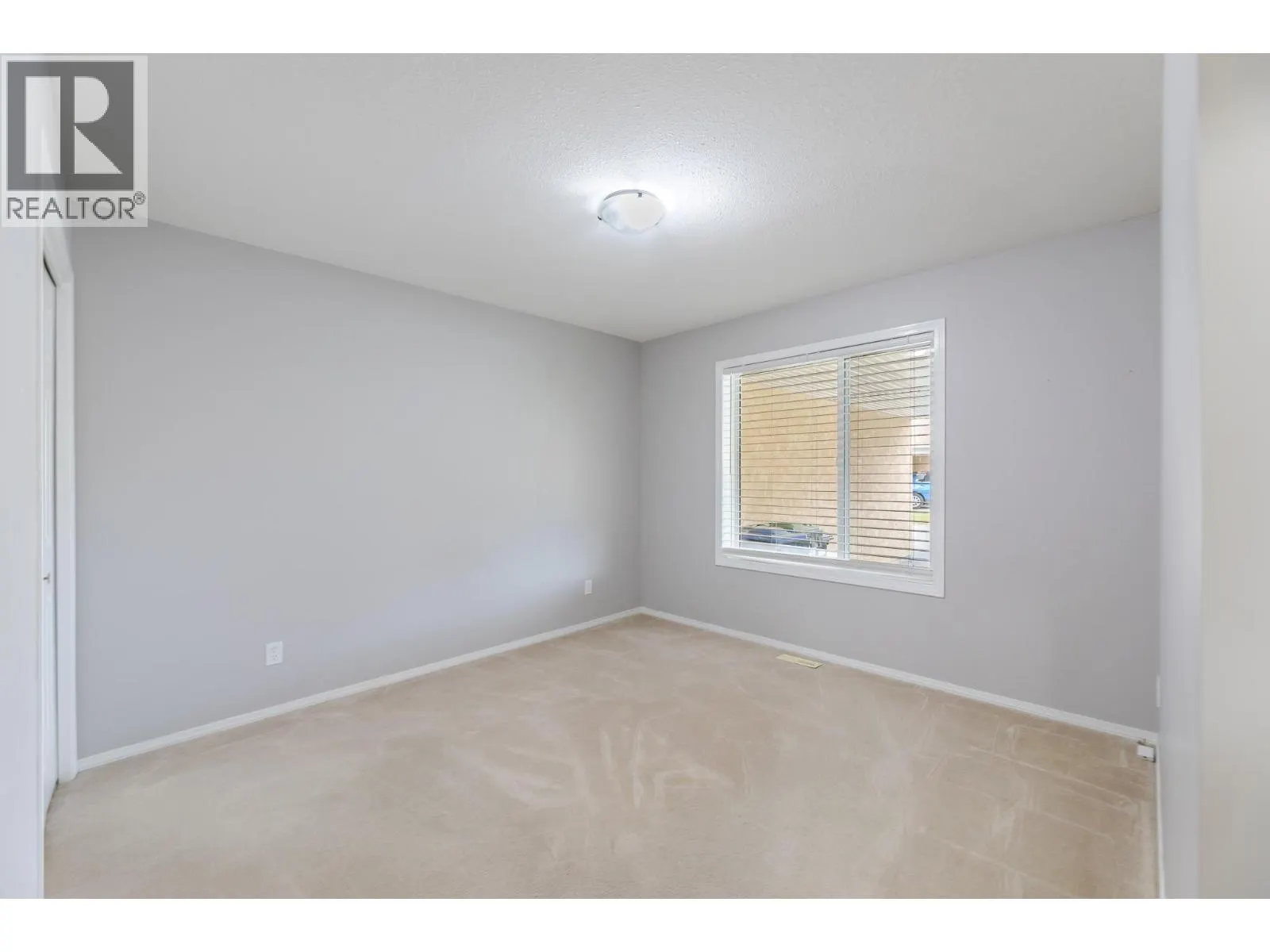 145 REDWING Place Unit# 7