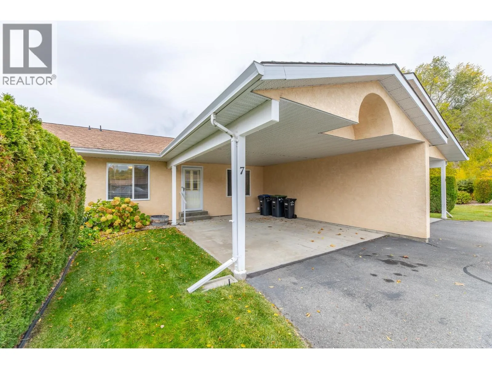 145 REDWING Place Unit# 7