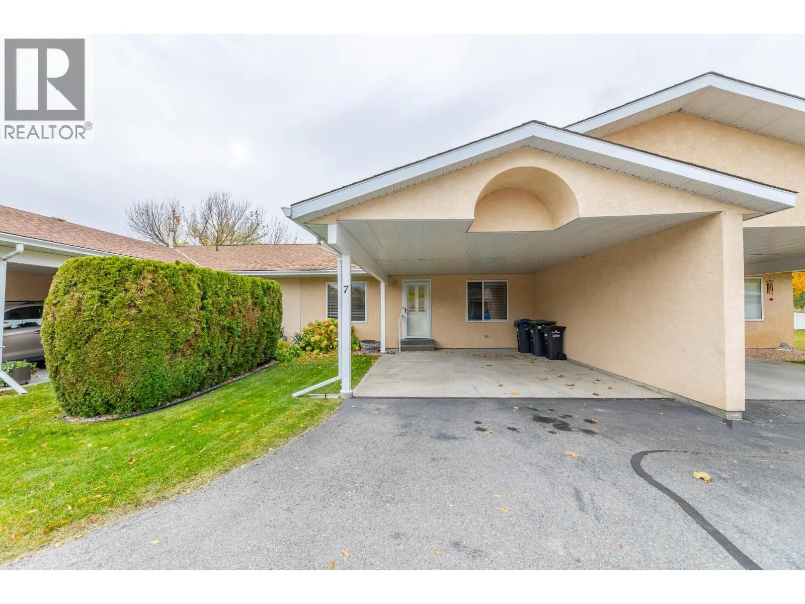 145 REDWING Place Unit# 7