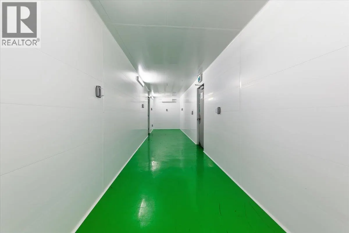 6924 / 6926 Old Kamloops Road