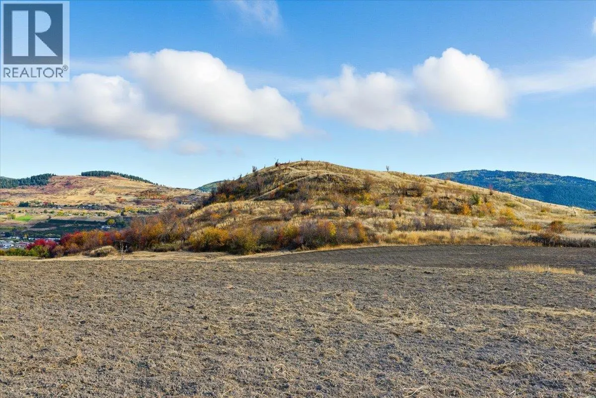 6924 / 6926 Old Kamloops Road