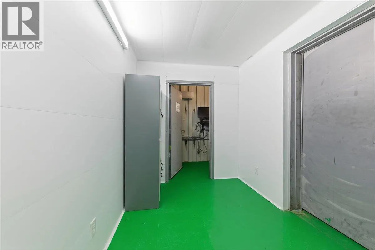 6924 / 6926 Old Kamloops Road