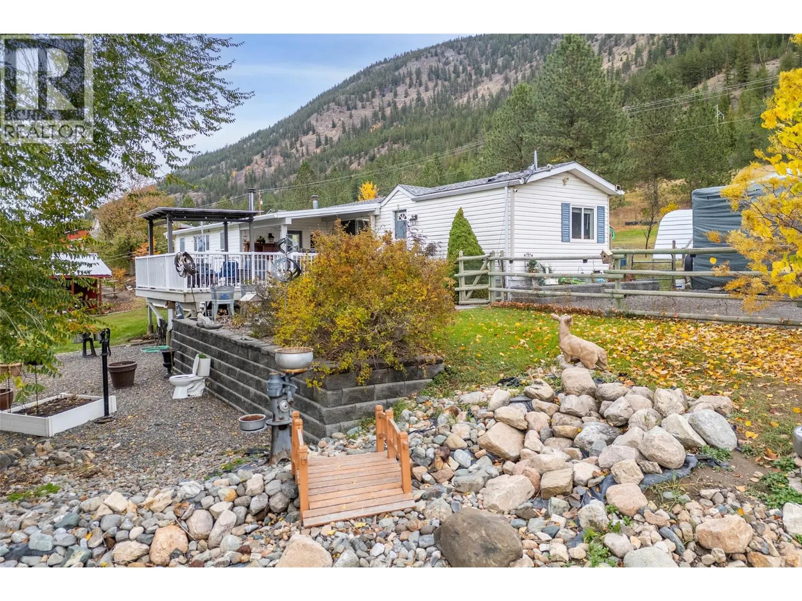 185 Hoovers Ferry Road