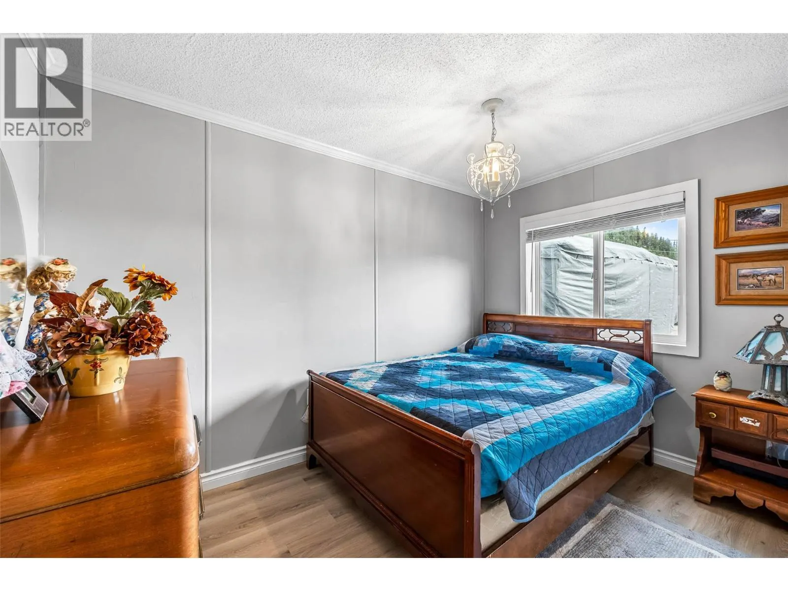 185 Hoovers Ferry Road