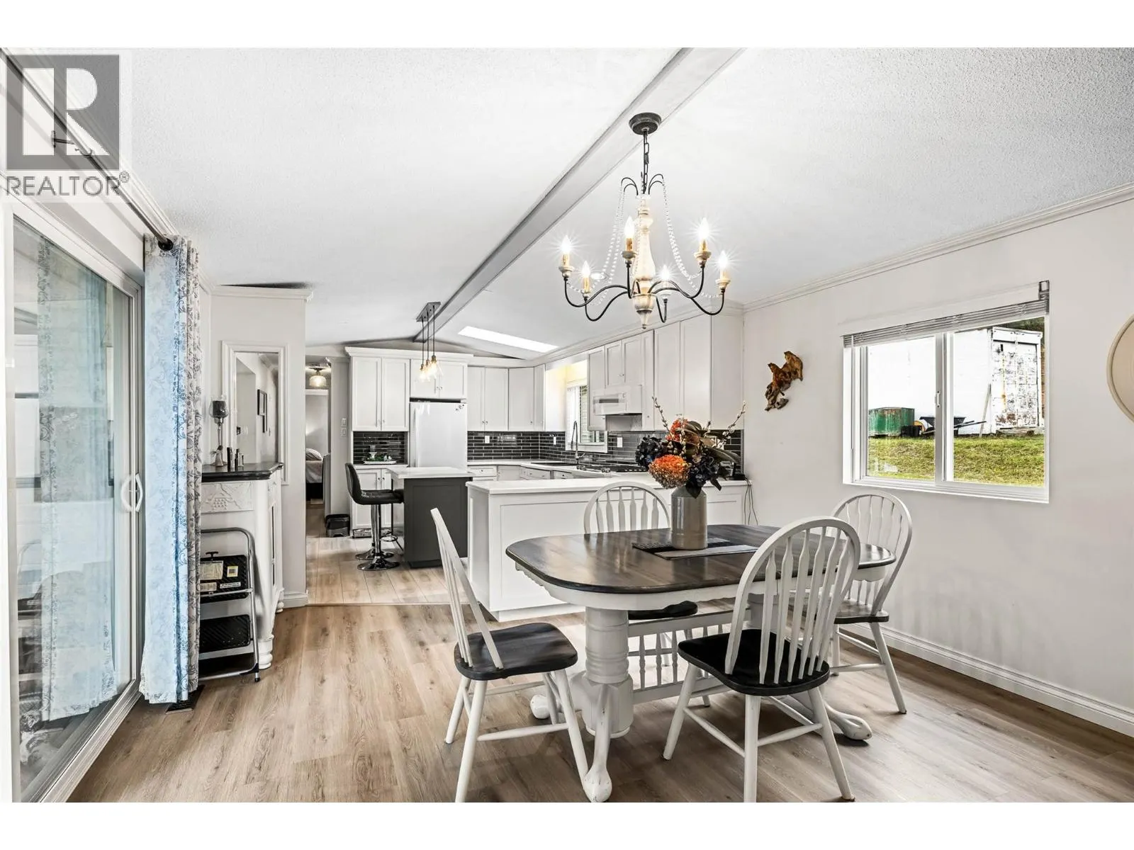 185 Hoovers Ferry Road